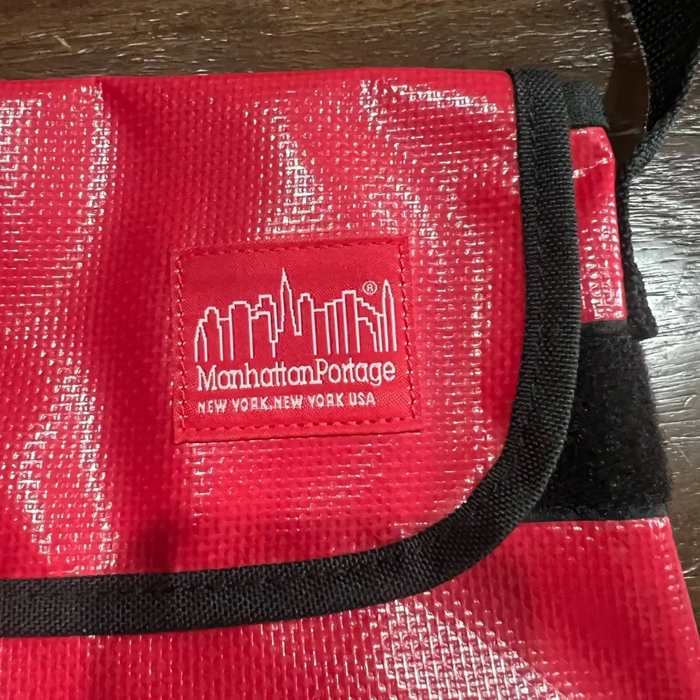 Manhattan Portage Red Crossbody Messenger Bag